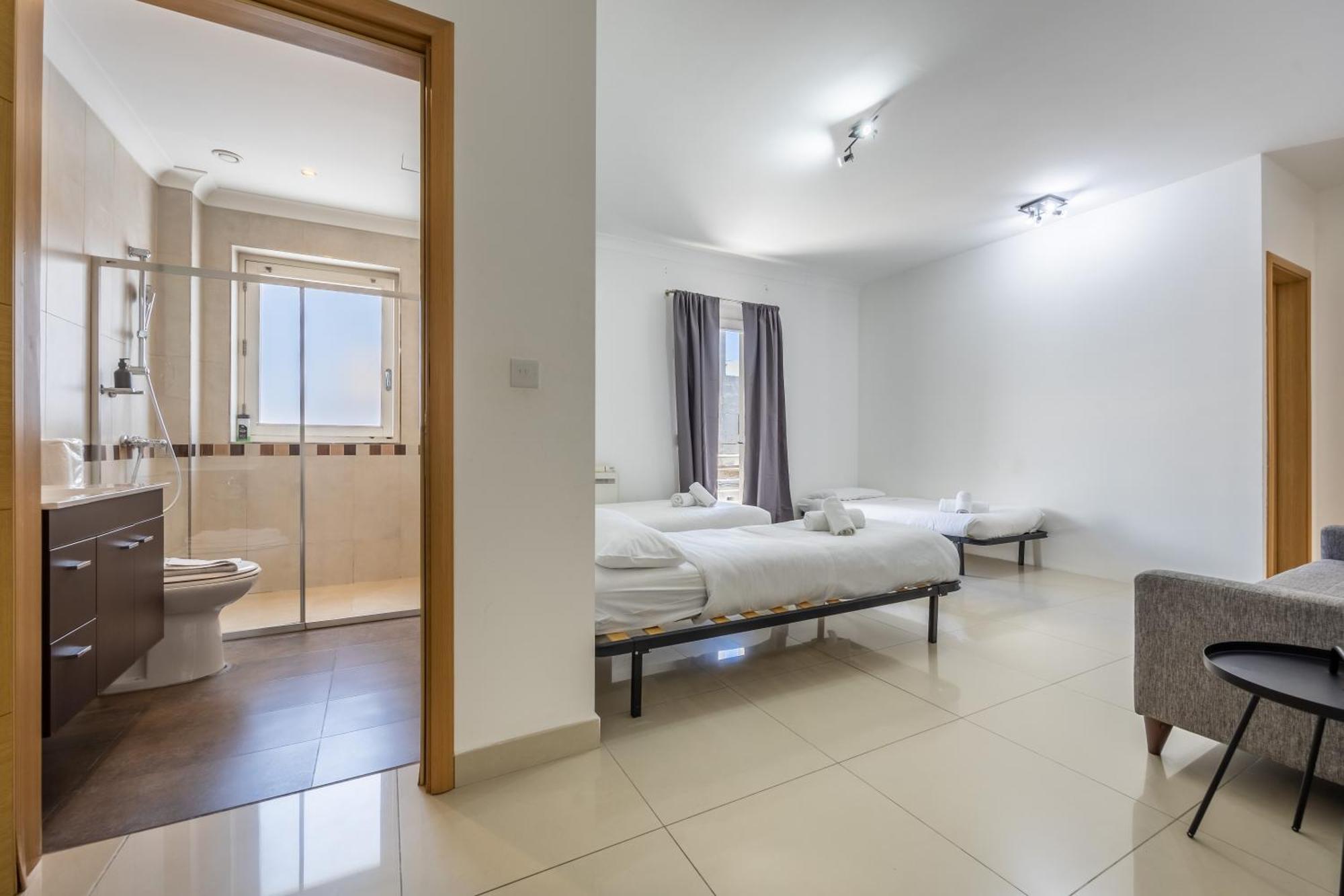 Hard To Come By - Modern & Huge House In Sliema Exterior foto